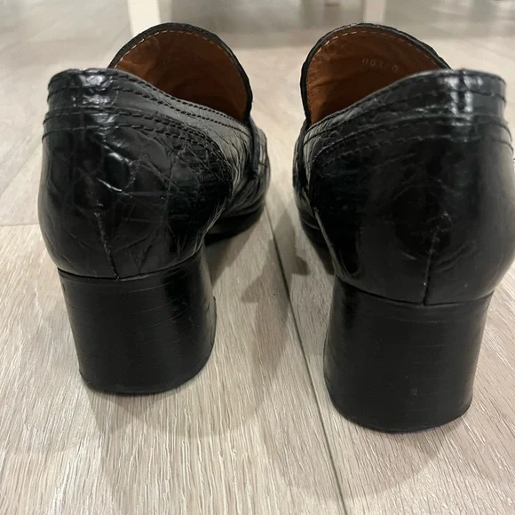 Nicole Saldana embossed black heeled loafer - Picture 9 of 9